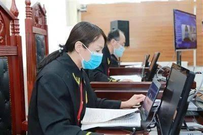 法官开庭视频,庭审现场直击
