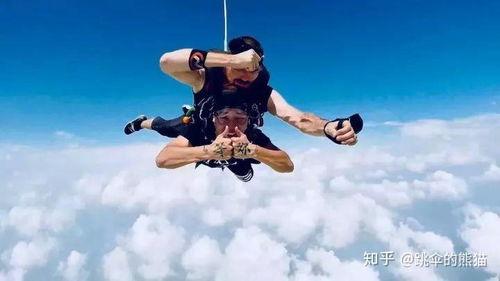 跳伞的视频,跳伞极限运动瞬间捕捉