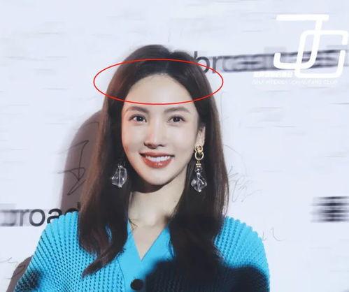 戴假发视频,跟随视频探索时尚与改变的奥秘