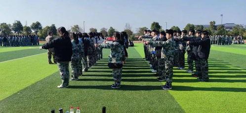 学生军训视频,学生军训视频精彩瞬间回顾