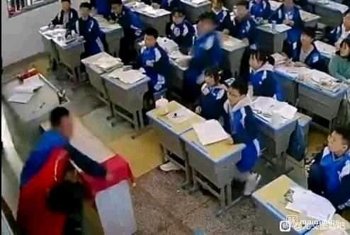 学生打老师视频大全,学生打老师视频大盘点