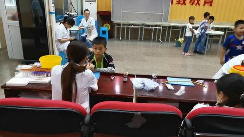 小孩抽血视频,勇敢小勇士的勇敢挑战