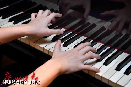 手指琴视频