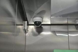 电梯监控视频,一幕幕惊心动魄的瞬间