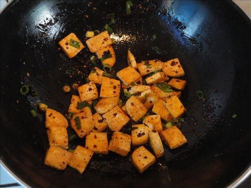 豆腐视频,揭秘豆腐制作全过程，带你领略传统美食魅力