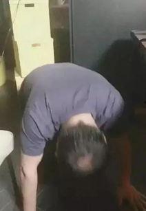 跪下的视频,跪地瞬间，情感共鸣与时代反思