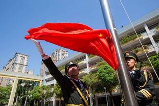 护旗手视频,传承爱国情怀，展现青春力量