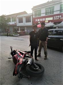 交警抓摩托车视频,摩托车违法行为瞬间抓拍