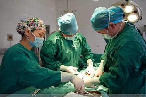 生小孩剖腹产视频,真实记录新生儿的诞生瞬间