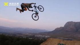 山地速降视频,惊险刺激的极限运动瞬间