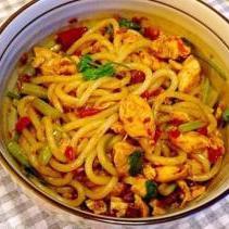 新疆炒米粉视频,香辣诱人，回味无穷的西域风味