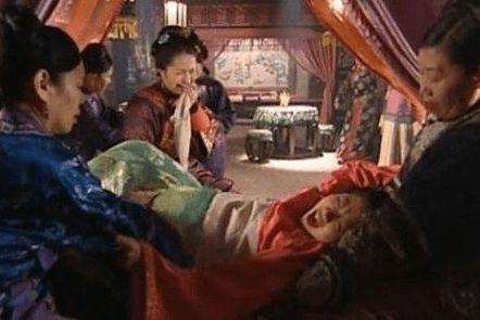 生孩子古代视频