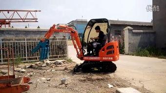 挖掘机机视频,挖掘机操作技巧与现场实况解析