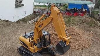 挖掘机机视频,挖掘机操作技巧与现场实况解析